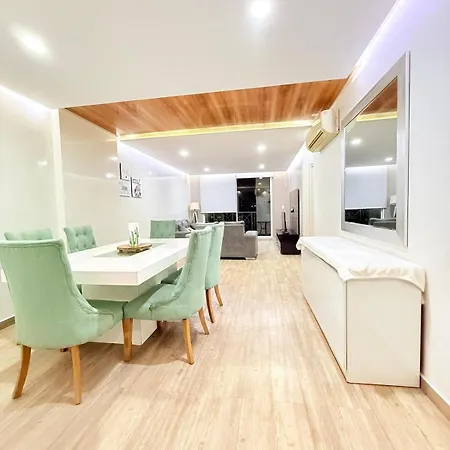 Bright & Cozy Apartment